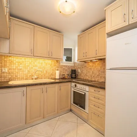 Lägenhet Irene Luxury