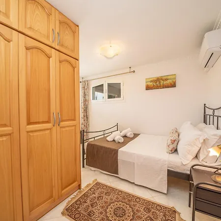 Irene Luxury * Μεταξάτα